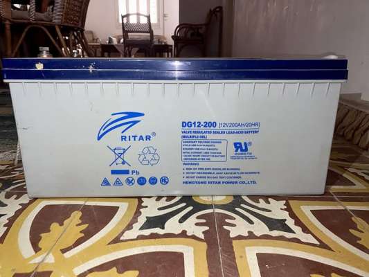 بطارية 200 أمبير